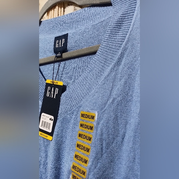 Sweater - Picture 3 of 4